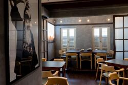 Telok Ayer Conservation Area (D1), Shop House #570508491